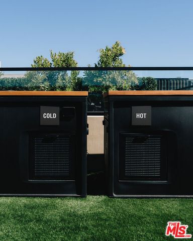 350 N Palm Drive 401, Beverly Hills, CA 90210