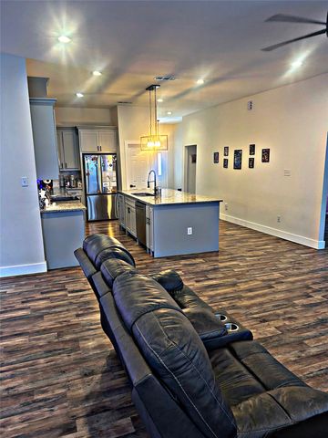 2631 Fish Tank Road, Corsicana, TX 75110