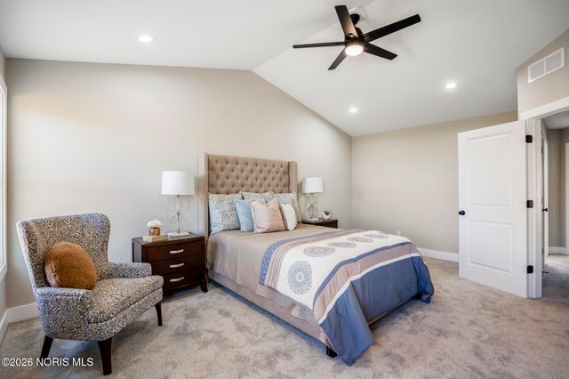 9430 Rockingham Drive, Whitehouse, OH 43571