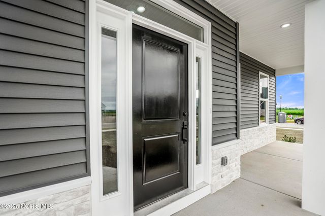 9430 Rockingham Drive, Whitehouse, OH 43571