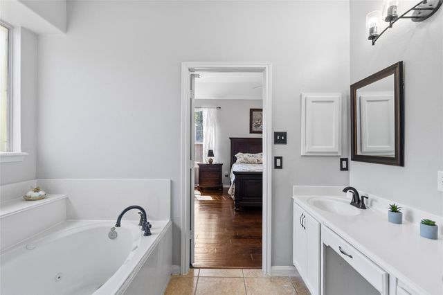 12662 Browning Drive, Montgomery, TX 77356