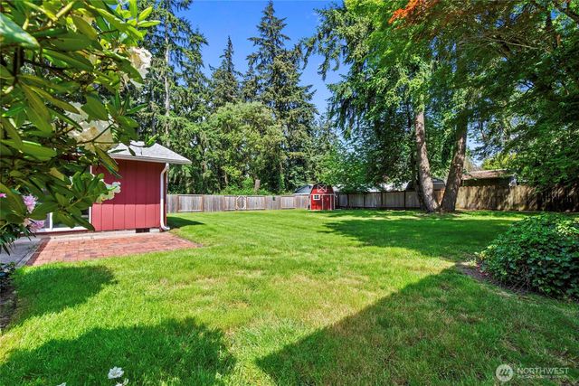 1637 105th Street S, Tacoma, WA 98444