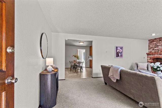 1637 105th Street S, Tacoma, WA 98444