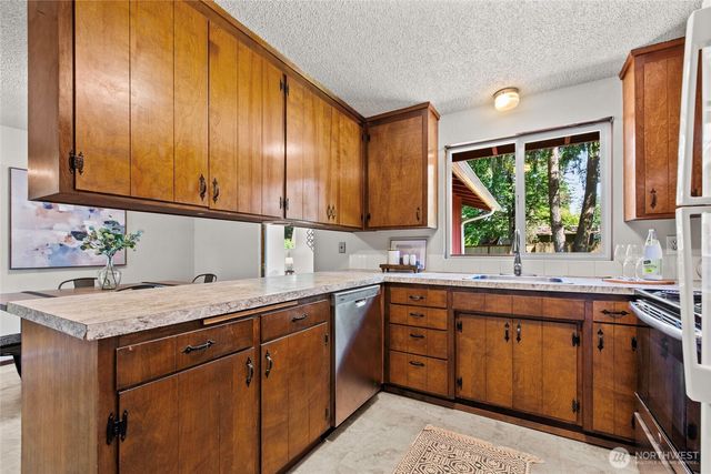 1637 105th Street S, Tacoma, WA 98444