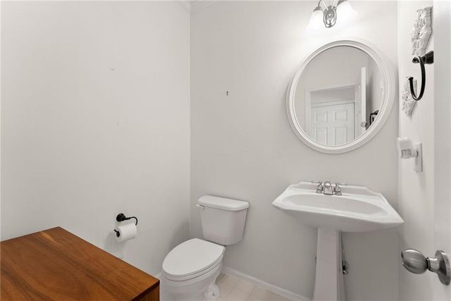 8455 Woodland View Drive, Gainesville, GA 30506