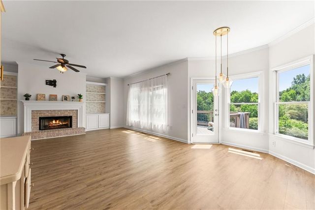 8455 Woodland View Drive, Gainesville, GA 30506