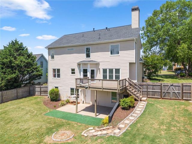 8455 Woodland View Drive, Gainesville, GA 30506