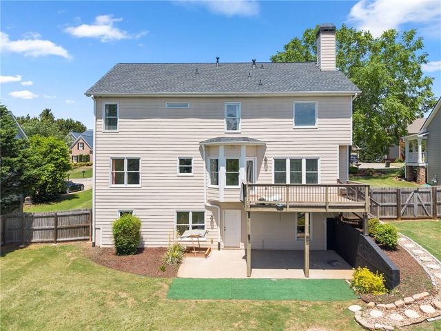 8455 Woodland View Drive, Gainesville, GA 30506