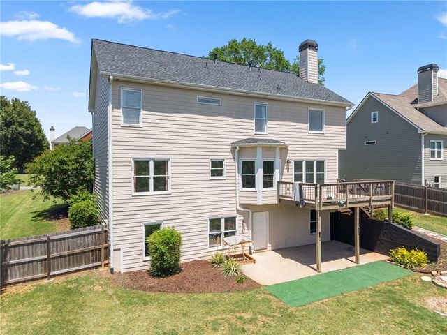 8455 Woodland View Drive, Gainesville, GA 30506
