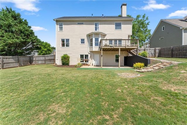 8455 Woodland View Drive, Gainesville, GA 30506