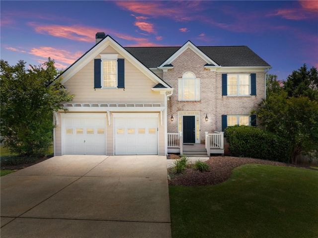 8455 Woodland View Drive, Gainesville, GA 30506