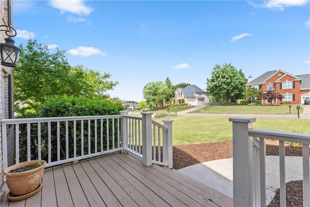 8455 Woodland View Drive, Gainesville, GA 30506