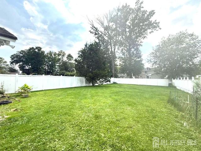 131 Amherst Avenue, Colonia, NJ 07067