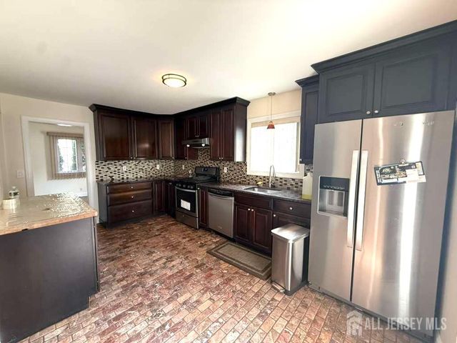 131 Amherst Avenue, Colonia, NJ 07067