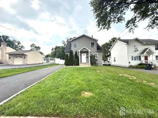 131 Amherst Avenue, Colonia, NJ 07067