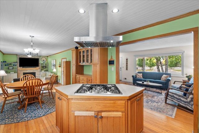 2682 5th Street NW, New Brighton, MN 55112