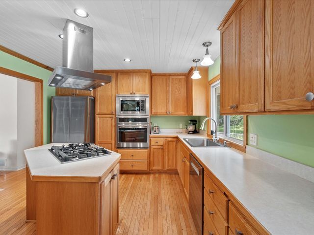 2682 5th Street NW, New Brighton, MN 55112