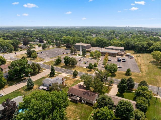 2682 5th Street NW, New Brighton, MN 55112