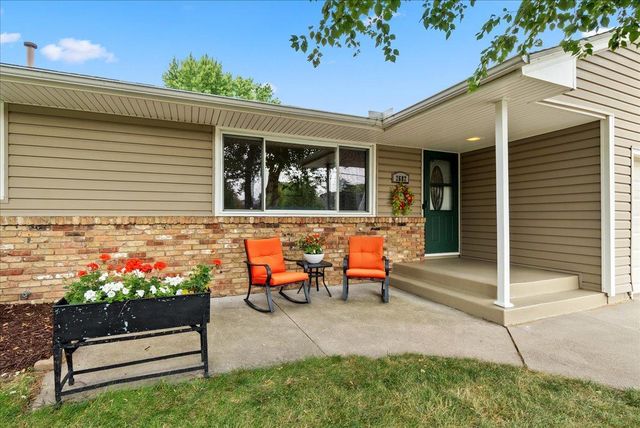 2682 5th Street NW, New Brighton, MN 55112