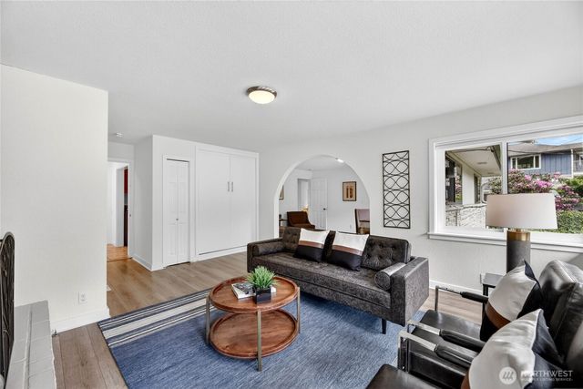 415 Front Street S, Issaquah, WA 98027