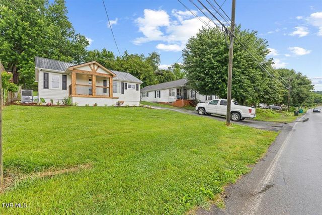 3412 Bloomingdale Road, Kingsport, TN 37660