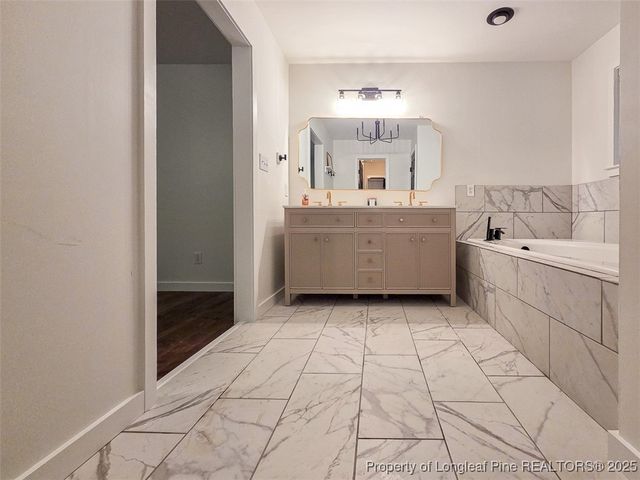 3231 Mclaurins Way, Eastover, NC 28312