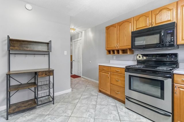 2325 KY-1394, East Bernstadt, KY 40729