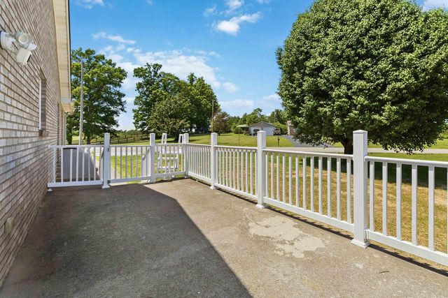 2325 KY-1394, East Bernstadt, KY 40729