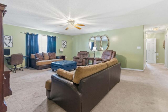 2325 KY-1394, East Bernstadt, KY 40729