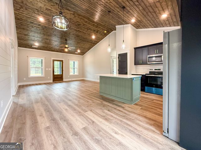 155 Hollywood Church Road, Clarkesville, GA 30523