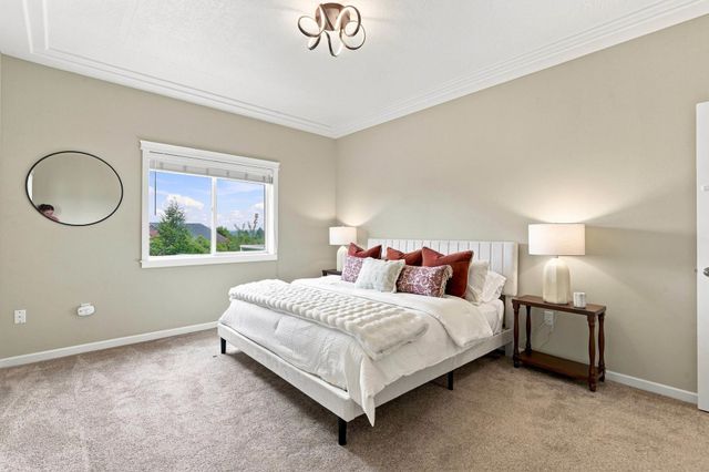 2315 W Chadwick Ln, Spokane, WA 99208