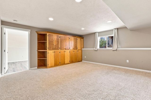 2315 W Chadwick Ln, Spokane, WA 99208