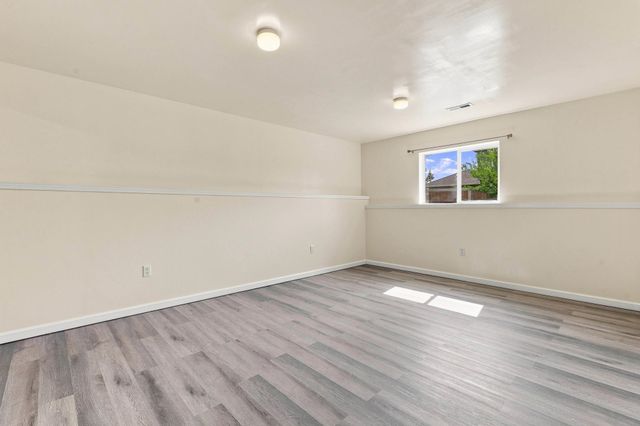 2315 W Chadwick Ln, Spokane, WA 99208