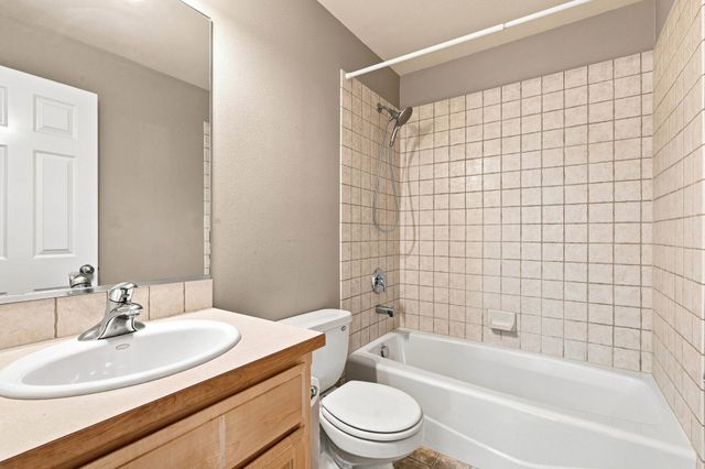 2315 W Chadwick Ln, Spokane, WA 99208