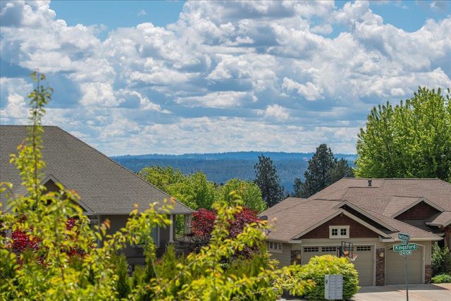 2315 W Chadwick Ln, Spokane, WA 99208