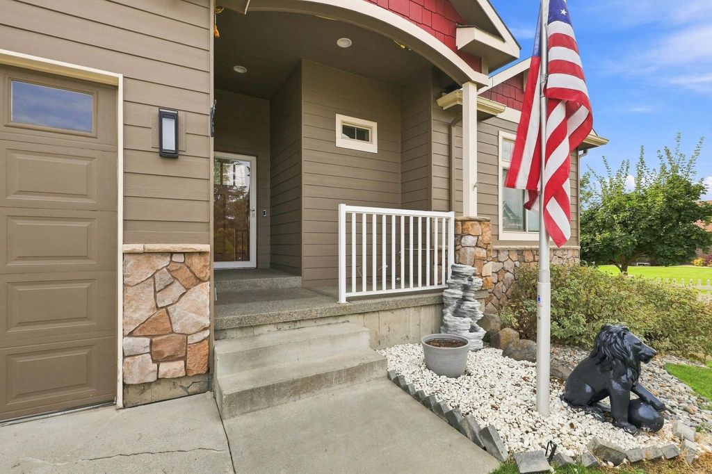 2315 W Chadwick Ln, Spokane, WA 99208 photo 3