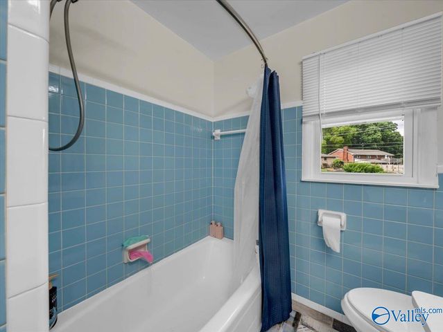2216 Fairfax Street, Huntsville, AL 35811