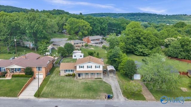 2216 Fairfax Street, Huntsville, AL 35811
