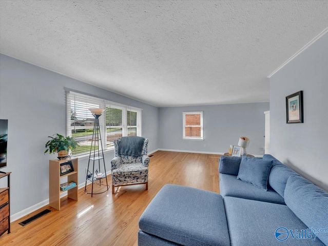 2216 Fairfax Street, Huntsville, AL 35811