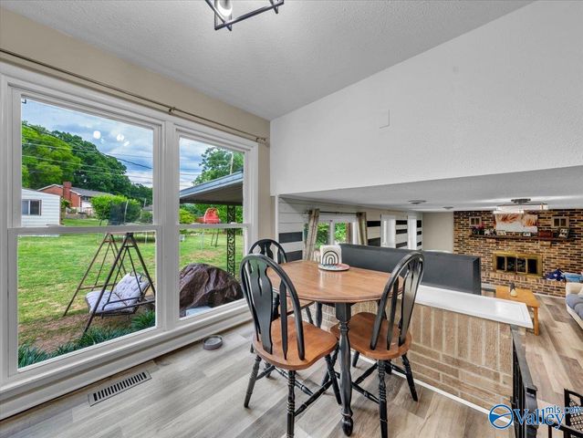 2216 Fairfax Street, Huntsville, AL 35811