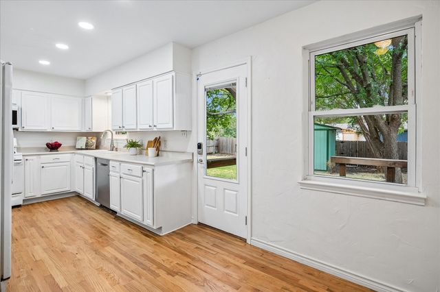 621 Lockwood Drive, Richardson, TX 75080