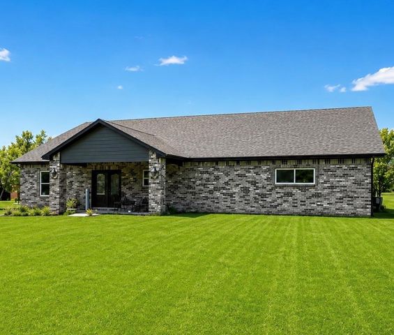 9530 Fm 686, Dayton, TX 77535