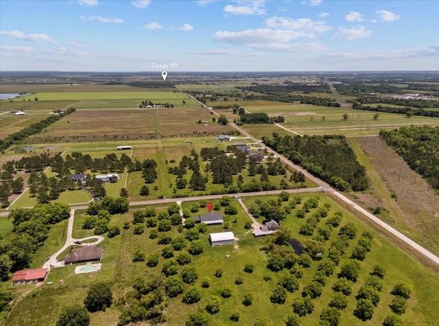 9530 Fm 686, Dayton, TX 77535