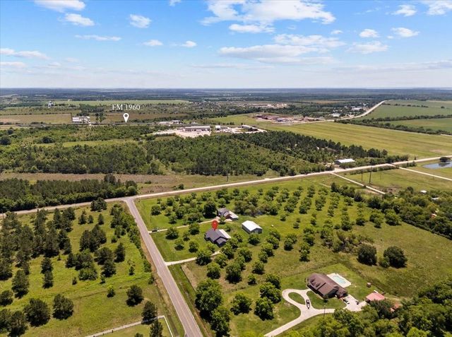 9530 Fm 686, Dayton, TX 77535