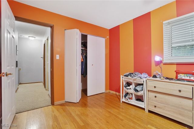 4901 Woodbury Hills Drive, Parma, OH 44134