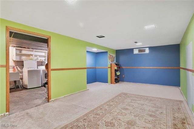 4901 Woodbury Hills Drive, Parma, OH 44134