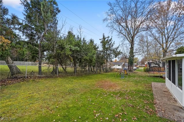 4901 Woodbury Hills Drive, Parma, OH 44134