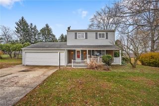 4901 Woodbury Hills Drive, Parma, OH 44134