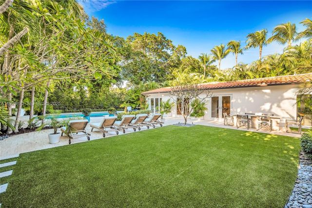 607 Melaleuca Ln, Miami, FL 33137