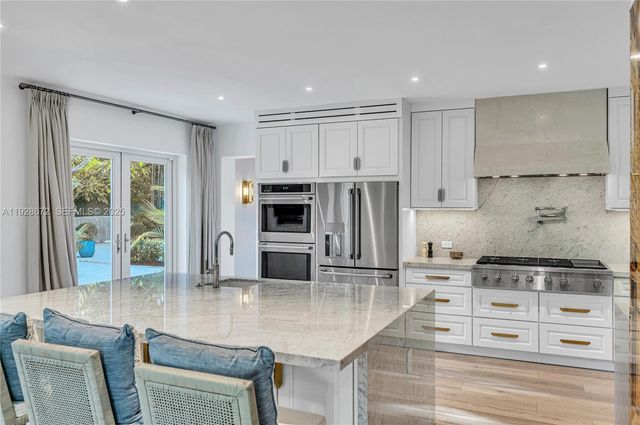 607 Melaleuca Ln, Miami, FL 33137